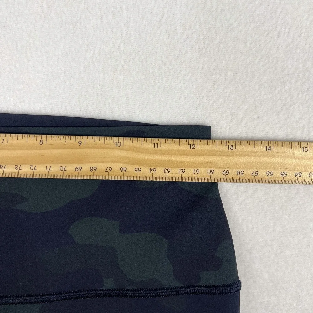 Alo Yoga Vapor High Waist Leggings in Hunter Camo Size Medium